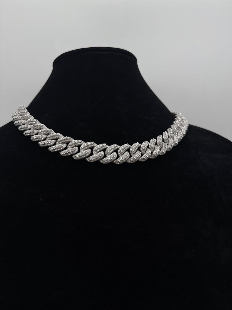 Raised Pointer Lab Stone Cuban Chain