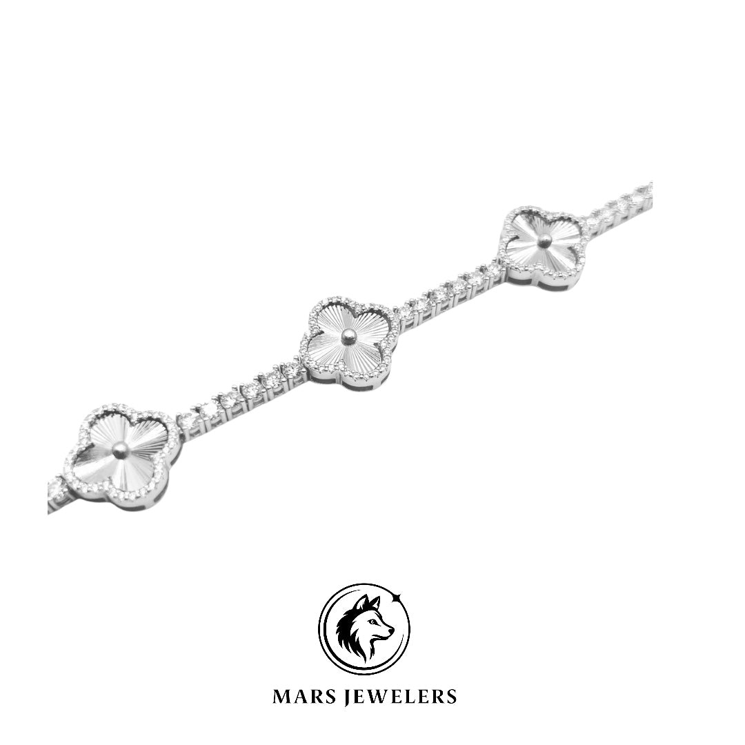 .925 Clover - Mars Jewelers