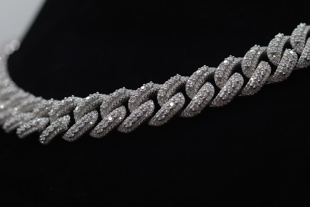 Raised Pointer Cuban Chain