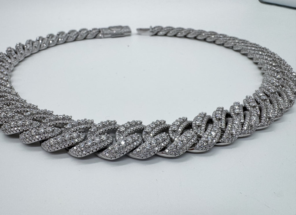 Raised Pointer Cuban Chain